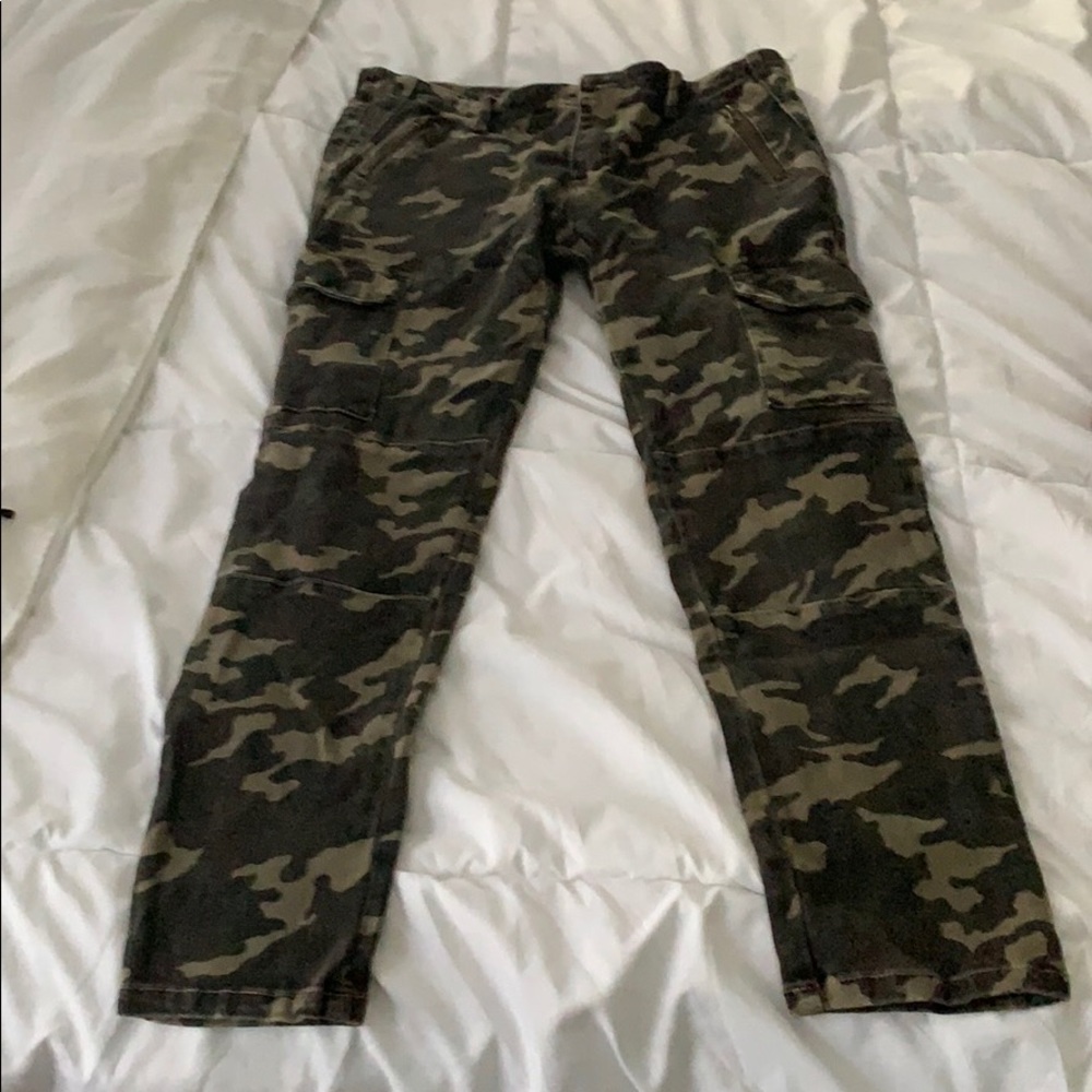 Camo utility jeggings